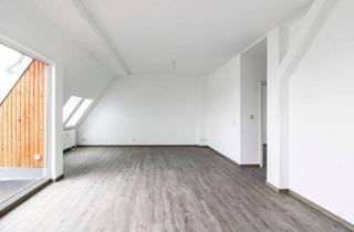 Haus kaufen in 13189 Berlin, Berlin - Sofort bezugsfrei: Frisch renovierte Dachgeschosswohnung (ohne Aufzug) im Altbau mit großem Balkon