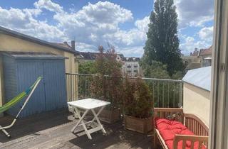 Wohnung kaufen in 10247 Berlin, Berlin - Seltene Gelegenheit im Samariterviertel - Altbauwohnung mit 30 m² Dachterrasse