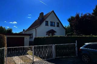 Einfamilienhaus kaufen in 99099 Erfurt, Erfurt - Einfamilienhaus in Erfurt Süd mit großem Grundstück