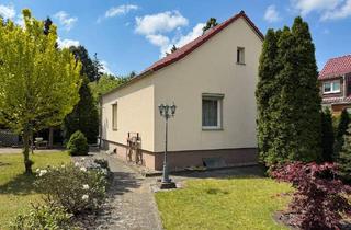 Einfamilienhaus kaufen in Straße 122, 12623 Berlin, Berlin - Sanierungsbedürftiges Einfamilienhaus auf ruhigem, sonnigem Grundstück in Berlin-Mahlsdorf