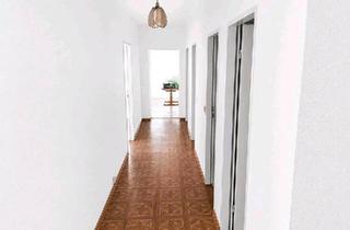 Wohnung kaufen in 77933 Lahr, Lahr (Schwarzwald) - Schöne 3 Zimmer Wohnung mit KFZ Stellplatz zu verkaufen.