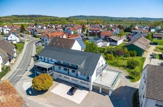Wohnung kaufen in 78269 Volkertshausen, Großzügig Wohnen mit Dachterrasse - sofort bezugsfrei