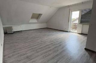 Wohnung kaufen in 63486 Bruchköbel, Bezugsfreie 4-Zimmer-Dachgeschosswohnung mit Balkon - provisionsfrei