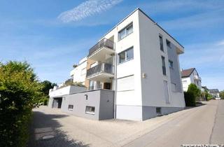Wohnung kaufen in 71686 Remseck, Für's Alter gewappnet: 2-Zimmer-Wohnung mit Aufzug, Ausblick und guter Infrastruktur