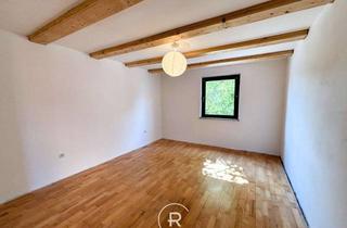 Wohnung kaufen in Obere Bahnhofstraße, 91186 Büchenbach, RESERVIERT: Großzügige 6-Zimmer-Wohnung mit ausbaufähigem Dachgeschoss und Garage (PROVISIONSFREI)