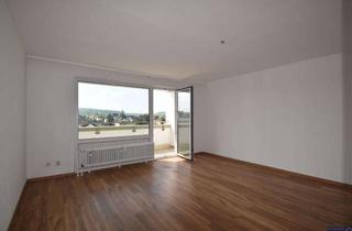 Wohnung kaufen in Hessenstr. 00, 61137 Schöneck, Aussicht auf das schöne Eck: Helle und ruhige 3 Zi.-ETW mit großen Balkon