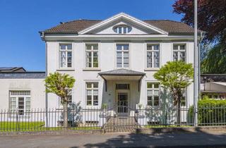 Wohnung kaufen in 51381 Bergisch Neukirchen, Historischer Altbaucharme trifft großzügiges Wohnen in begehrter Lage von Bergisch Neukirchen
