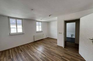 Wohnung mieten in Magaretenstraße, 39218 Schönebeck, superschöne 3-Raum DG-Wohnung mit Flair, renoviert