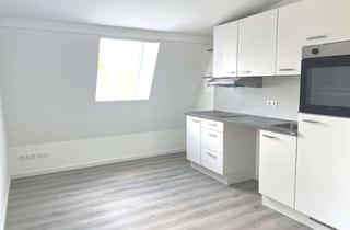Wohnung mieten in Semmelweisstraße 26, 12524 Altglienicke, ☀️ Klein, fein und mit Balkon – Ihr neues Zuhause im Dachgeschoss