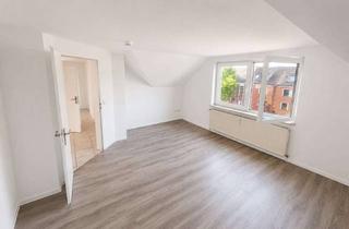 Wohnung mieten in Zeppelinstraße, 26524 Hage, Über den Dächern des Nordens – Geräumige 4-Zimmer-Dachgeschosswohnung in Hage