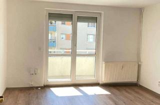 Wohnung mieten in Ernst-Kamieth-Straße, 06886 Lutherstadt Wittenberg, Schöne 3 Raum-Wohnung mit Einbauküche