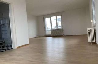 Wohnung mieten in Humboldtstraße, 79576 Weil am Rhein, seltene Gelegenheit: 3,5 Zimmer Attika Wohnung am Rathausplatz