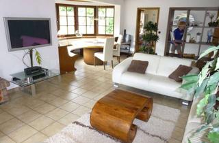 Wohnung mieten in Schönblickweg 24, 70771 Leinfelden-Echterdingen, Ruhige 3 Zimmer-Wohnung mit Erker, Balkon und Garage in Oberaichen-Blick ins Grüne