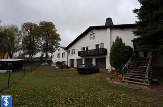 Haus kaufen in 08223 Falkenstein, Objekt-Nr.: 15024 - PAKET - 2 Einfamilienhäuser mit Balkon und 4 Garagen auf großem Grundstück in Falkenstein