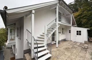 Villa kaufen in 82319 Starnberg, Schöne geräumige Luxusvilla in Starnberg mit Galerie, Einliegerwohnung & traumhaftem Garten