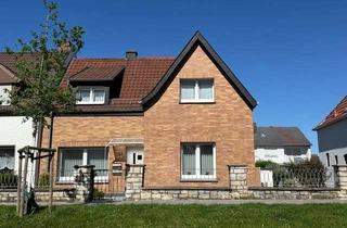 Doppelhaushälfte kaufen in 59590 Geseke, Charmante Doppelhaushälfte mit Garten & Garage in Geseke