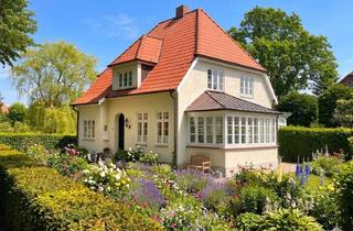 Haus kaufen in 25938 Nieblum, Entzückendes Stadthaus mit Charme und Historie