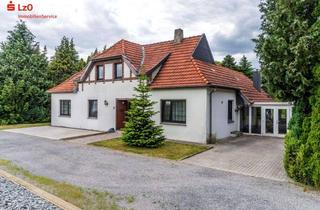 Haus kaufen in 26655 Westerstede, Teilsaniertes Wohnhaus mit großem Grundstück in zentraler Lage von Ocholt