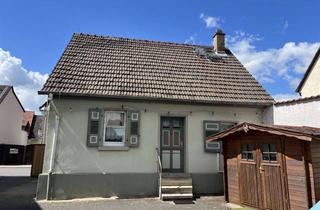 Haus mieten in Waldstraße, 64569 Nauheim, Wohnen mit Charakter: Freistehendes Einfamilienhaus in Nauheim