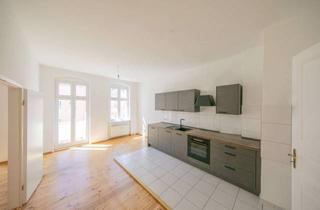 Wohnung kaufen in Kopernikusstraße 24, 10245 Friedrichshain, 4.Zi Altbau in Friedrichshain mit viel Sonne, Balkon, Erker, neuer Küche & großem Masterbad