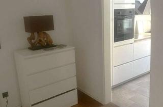 Wohnung kaufen in Stresemannallee 108, 22529 Lokstedt, 3-Zimmer-Wohnung mit Balkon, Stellplatz und großem Hobbyraum