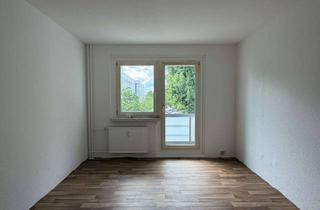 Wohnung mieten in Havelländer Ring 15, 12629 Hellersdorf, Kleine Perle in neuem Glanz - saniertes Single-Apartment mit Balkon und Wannenbad!
