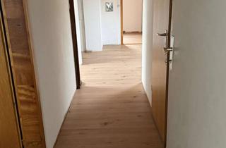 Wohnung mieten in 73079 Süßen, Dachgeschoss 3-Zimmer-Wohnung in Süßen