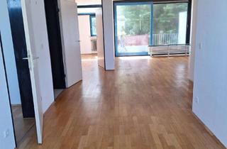 Wohnung mieten in Weiherweg 8a, 93051 Kumpfmühl-Ziegetsdorf-Neuprüll, Alltagstaugliche 3-Zimmer-Wohnung mit Balkon in Regensburg