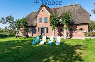 Haus kaufen in 25938 Borgsum, Reetdachanwesen in Borgsum in traumhafter Dorfrandlage