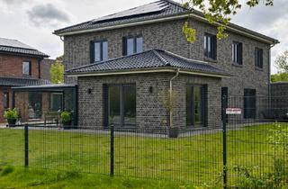 Villa kaufen in Sonnentauweg, 26180 Rastede, Neuwertige KfW 40 Stadtvilla Einfamilienhaus|PV + Speicher| provisionsfrei