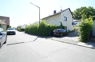 Villa kaufen in 91080 Marloffstein, Charmante Villa aus den 60er Jahren mit großem Garten – ein Haus für Generationen am Rathsberg