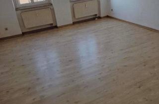 Wohnung kaufen in 08523 Plauen, Objekt-Nr.: 5026 - vermietete 2-Zimmer-ETW im EG mit Wanne in Denkmalschutzobjekt in Plauen