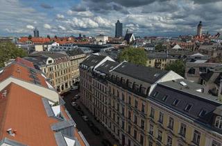 Wohnung kaufen in 04109 Leipzig, Leipzig - Gottschedstraße: Wohnen, wo Leipzig sich trifft - bezugsfrei, 3 Zimmer, Dachloggia, Aufzug, Parkett