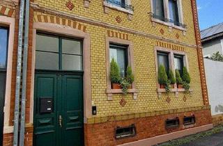 Doppelhaushälfte kaufen in 63165 Mühlheim, Mühlheim - Historischer Charme trifft modernen Wohnkomfort in ruhiger Altstadtlage