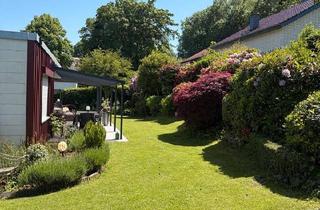 Haus kaufen in 32756 Detmold, Detmold - Provisionsfrei! Großzügiger Bungalow mit Einliegerwhg. in Detmold