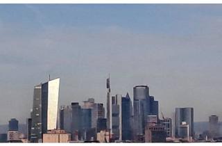 Wohnung kaufen in 63065 Offenbach, Offenbach - Provisionsfrei* 2-Zimmer Wohnung in begehrter und zentraler Lage von Offenbach mit Skylineblick!