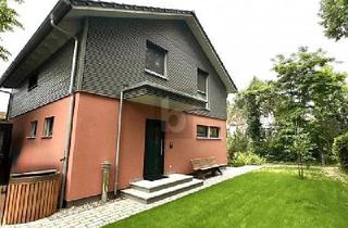Haus kaufen in 12527 Berlin, Berlin-Schmöckwitz - MODERNES WOHNEN MIT SEEZUGANG UND LIEGEPLATZ