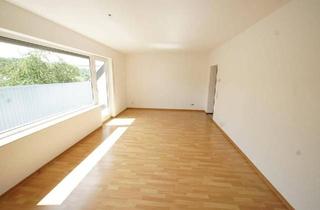Wohnung kaufen in 66299 Friedrichsthal, Friedrichsthal - Helle Eigentumswohnung mit Loggia
