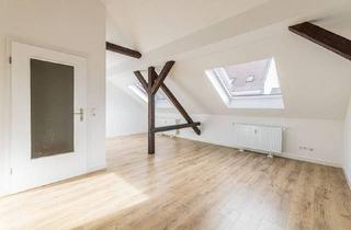 Wohnung kaufen in 04299 Leipzig, Leipzig - Lichtdurchflutete 2-Zimmer-Dachgeschosswohnung in Stötteritz