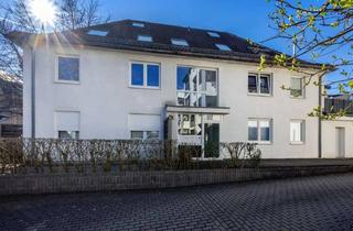 Wohnung kaufen in 42653 Gräfrath, Bezugsfreie Maisonette Wohnung mit Dachterrasse