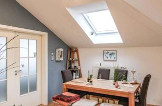 Wohnung kaufen in 56477 Rennerod, "Fast wie ein eigenes Haus" Vermietete DG-Wohnung mit eigenem Treppenhaus und Balkon in Rennerod