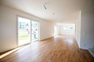 Wohnung kaufen in Rheinstraße 2F, 14974 Ludwigsfelde, Hausgefühl auf drei Ebenen: Familien-Maisonette mit Garten und Dachterrasse