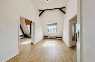 Wohnung mieten in Kurstraße, 13585 Spandau, Großzügige Dachgeschosswohnung mit Terrasse in Spandau!