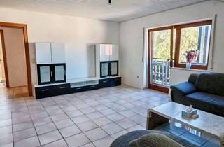 Wohnung mieten in 94148 Kirchham, Attraktive 2-Zimmer-Dachgeschosswohnung mit Gartenanteil und Balkon in ruhiger Lage