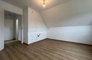 Wohnung mieten in Rolandstr., 45476 Styrum, Renovierte 2 Zimmer Dachgeschosswohnung!