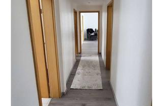 Wohnung mieten in Schützenstraße 79, 42659 Solingen-Mitte, Wohnen in Solingen: 120 m² Wohnfläche mit guter Ausstattung & bester Anbindung!