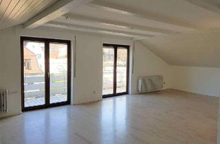 Wohnung mieten in Erlenweg 54, 75175 Buckenberg, Geräumige Dachgeschoss- Wohnung mit großem Balkon