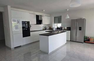 Wohnung mieten in Dorfstraße, 71686 Remseck, Traumhafte, moderne 5,5-Zimmer-Maisonette-DG-Wohnung in Remseck am Neckar