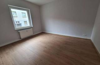 Wohnung mieten in Hülsmannstraße, 45881 Schalke-Nord, Modernisiert! Top 4,5 Raum EG-Wohnung in GE-Schalke!