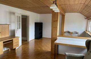 Wohnung mieten in Philipp-Jeningen-Platz 2/1, 73479 Ellwangen, Viel Platz für den Alltag: 4-Zimmer-Wohnung in Ellwangen